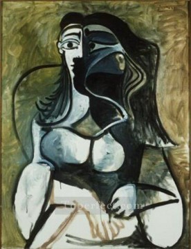Pablo Picasso Painting - Mujer sentada en un sillón 1917 Pablo Picasso